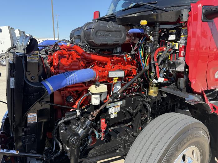 2022 Peterbilt 579-16