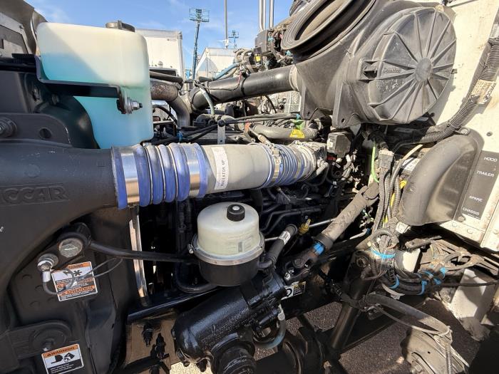 2018 Peterbilt 337-8