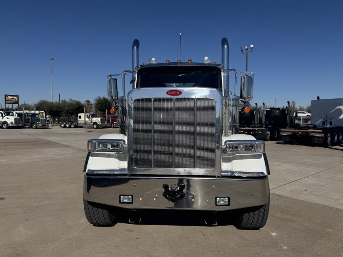 2026 Peterbilt 589-4