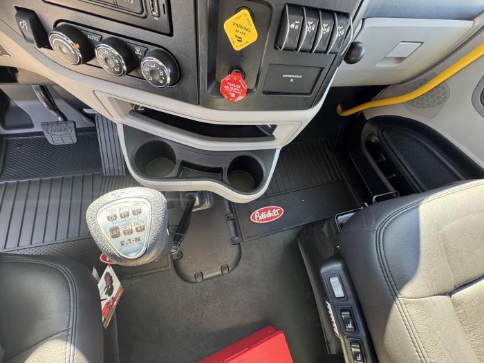 2026 Peterbilt 589-15