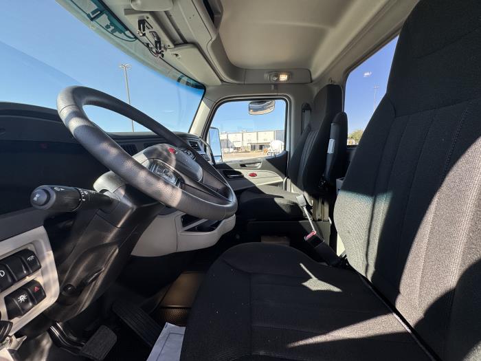 2026 Peterbilt 567-14