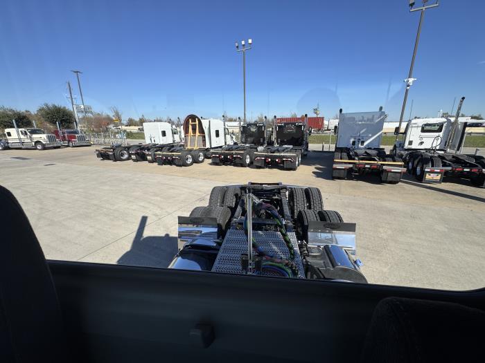 2026 Peterbilt 567-20