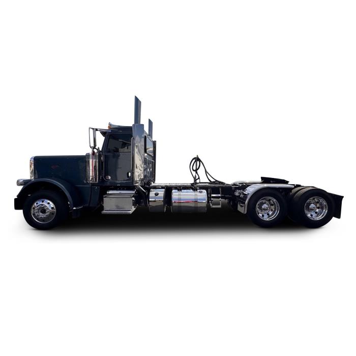 2023 Peterbilt 389-8