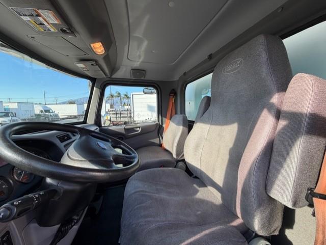 2020 Peterbilt 337-15