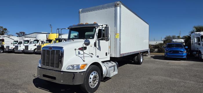 2020 Peterbilt 337-1