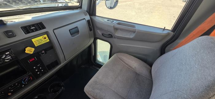 2020 Peterbilt 337-20