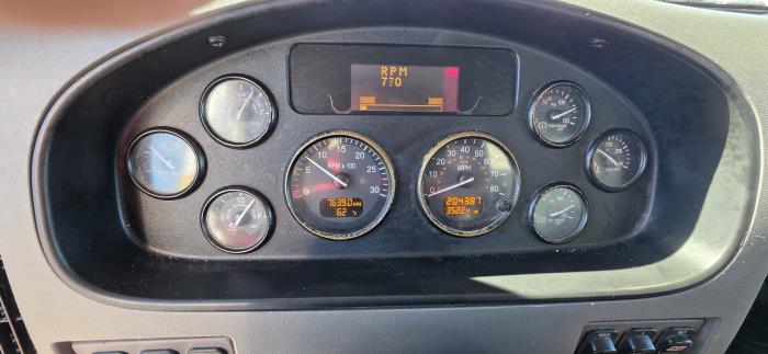 2020 Peterbilt 337-23