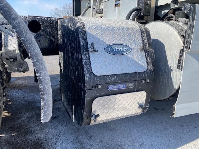 2023 Volvo VNR64T400-9