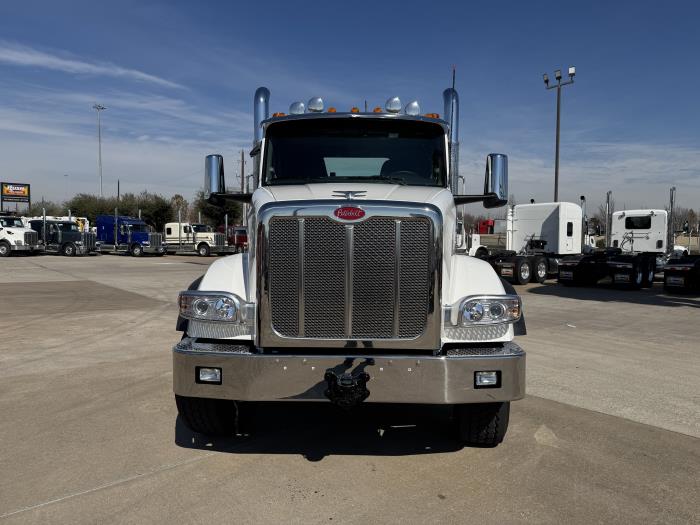 2026 Peterbilt 567-4