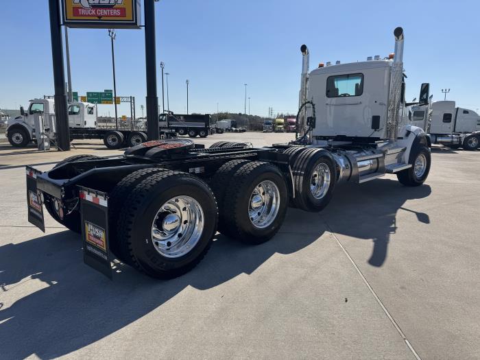 2026 Peterbilt 567-7
