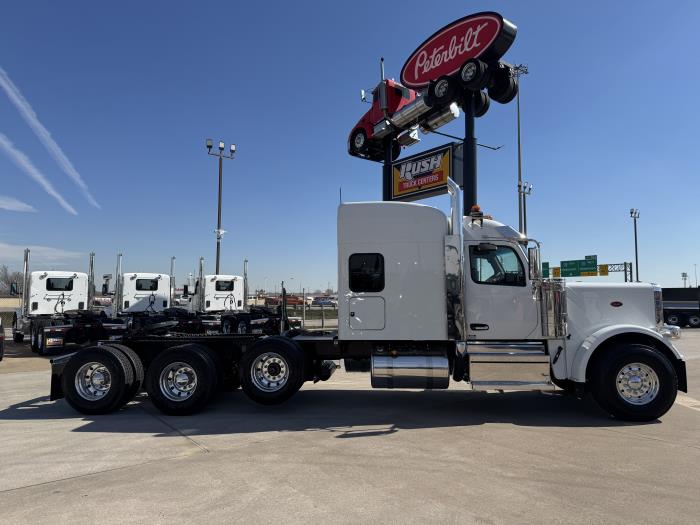 2026 Peterbilt 589-10
