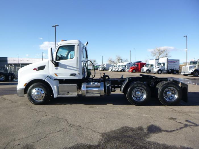 2020 Peterbilt 579-3