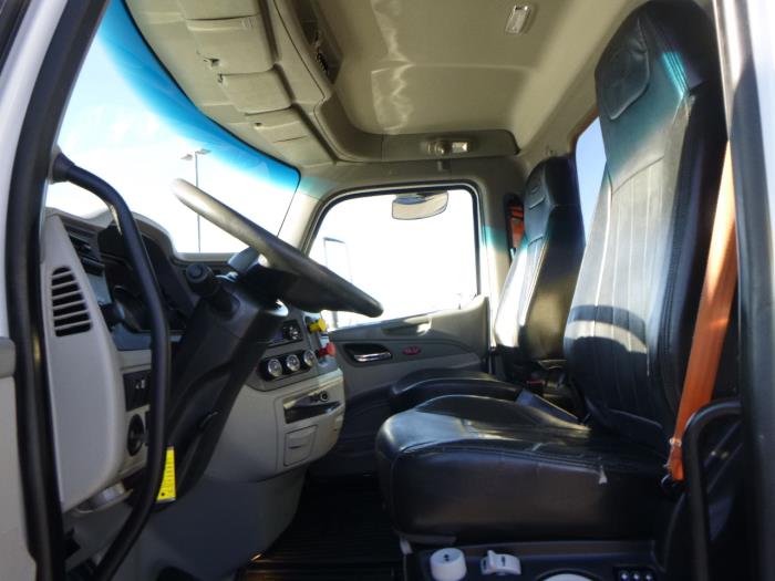 2020 Peterbilt 579-19