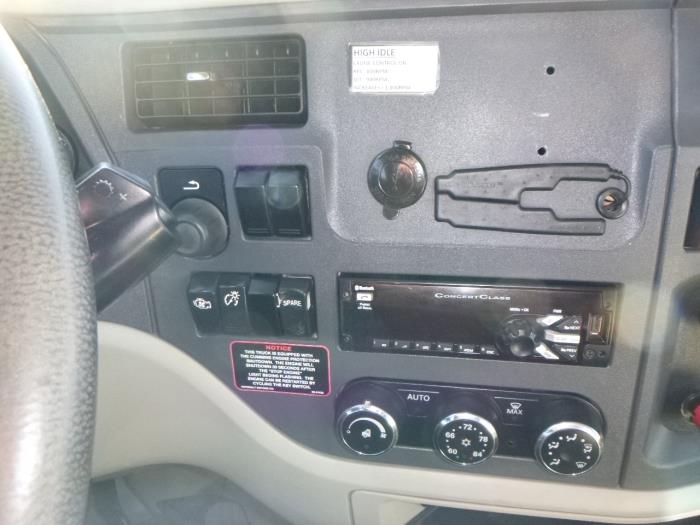 2020 Peterbilt 579-23