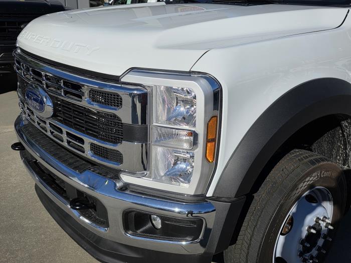 2026 Ford F-550-13