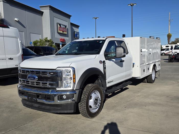 2026 Ford F-550-1