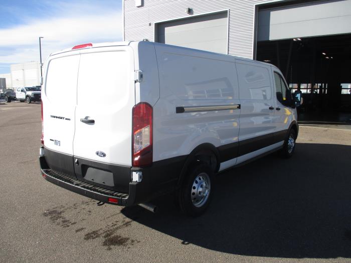 2026 Ford Transit-350-5