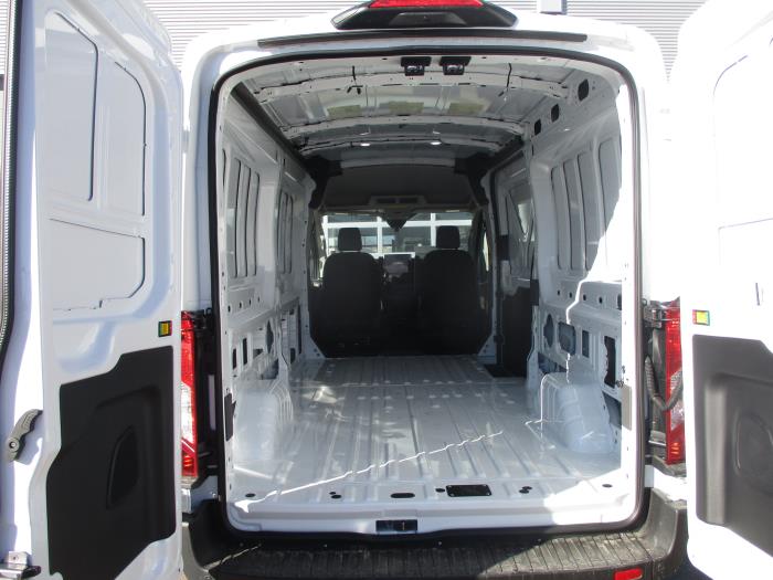 2026 Ford Transit-350-5