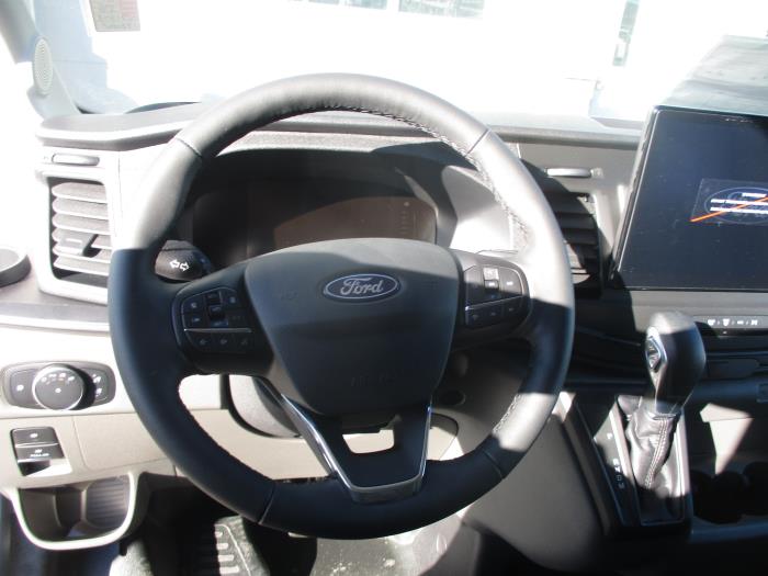 2026 Ford Transit-350-11