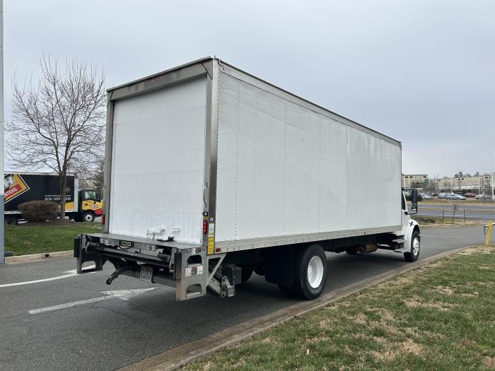 2022 Freightliner Business Class M2 106-7