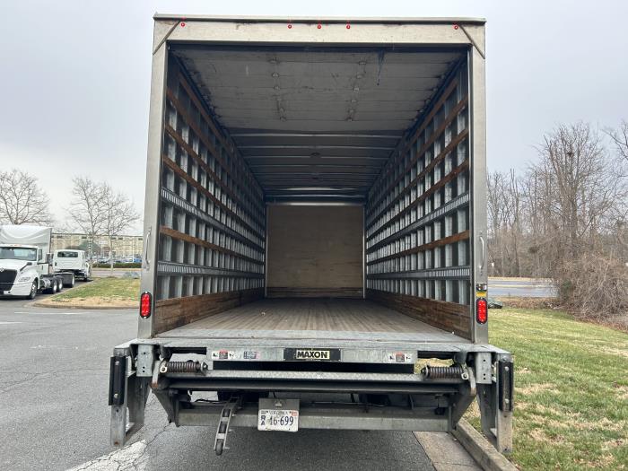 2022 Freightliner Business Class M2 106-9