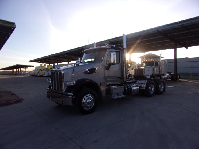 2020 Peterbilt 567-1