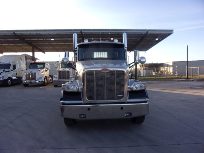 2020 Peterbilt 567-2
