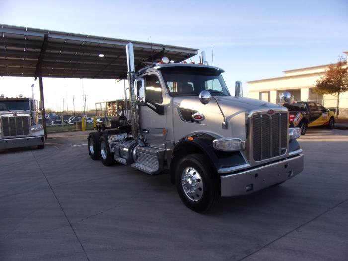 2020 Peterbilt 567-3
