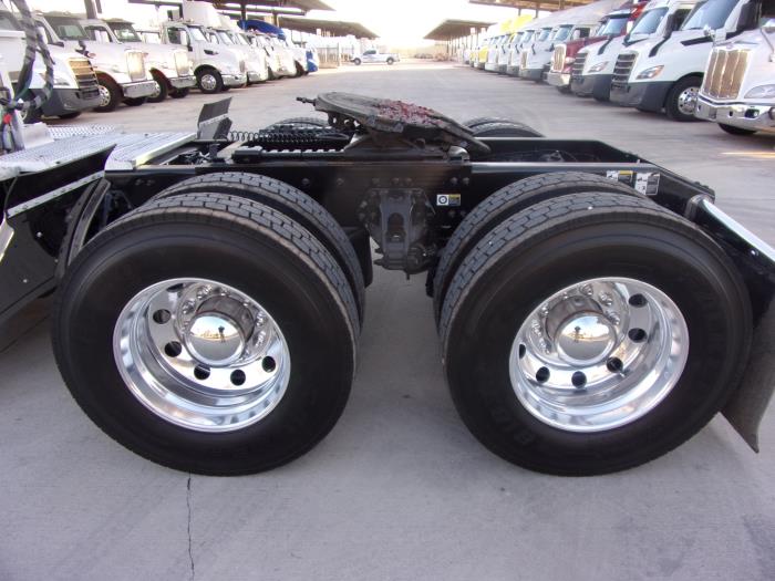 2020 Peterbilt 567-7