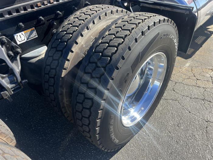 2021 Peterbilt 579-13