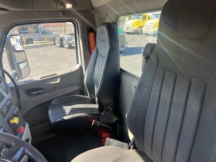 2021 Peterbilt 579-22