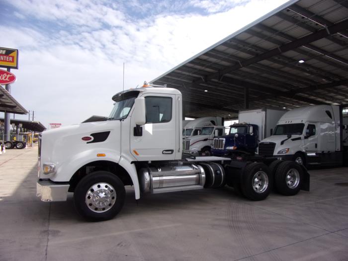 2020 Peterbilt 567-1
