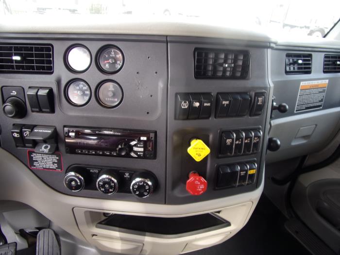 2020 Peterbilt 567-13