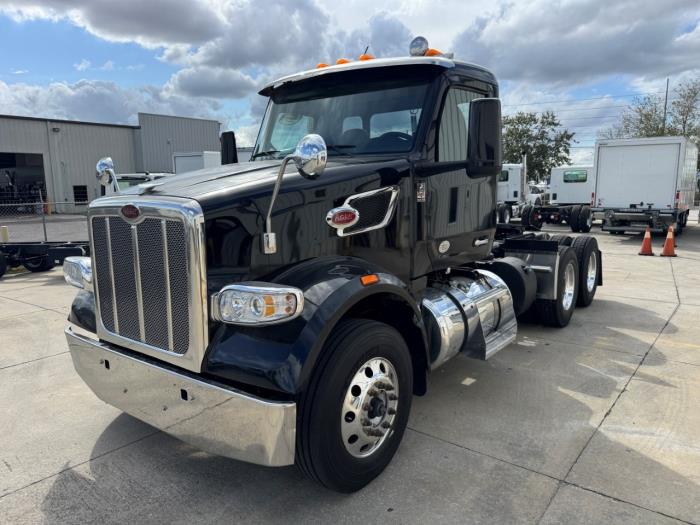 2023 Peterbilt 567-1