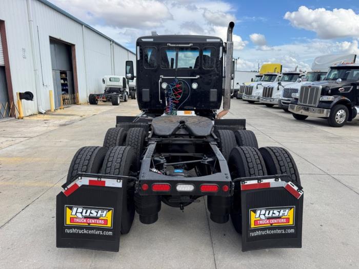 2023 Peterbilt 567-6