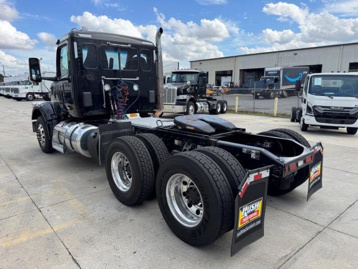 2023 Peterbilt 567-7