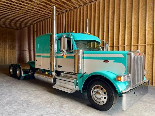 2026 Peterbilt 589-4