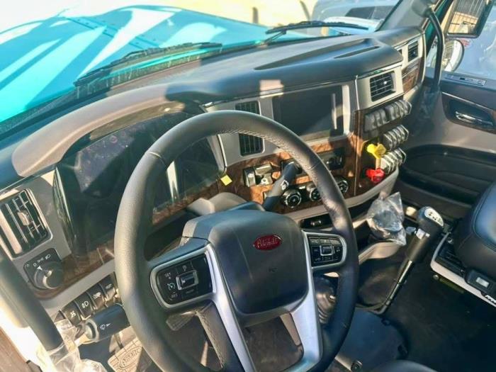 2026 Peterbilt 589-7