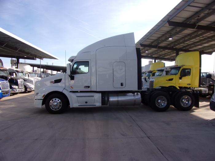 2020 Peterbilt 579-2