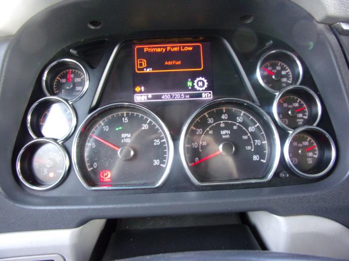 2020 Peterbilt 579-11