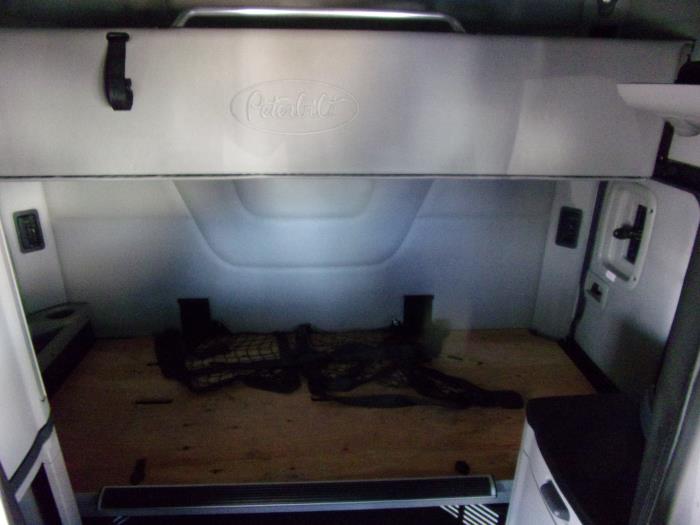 2020 Peterbilt 579-13