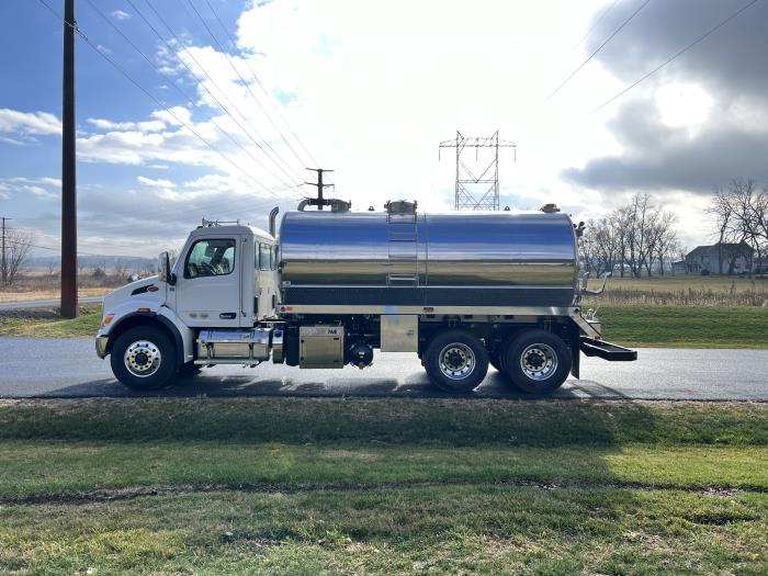 2026 Peterbilt 548-1