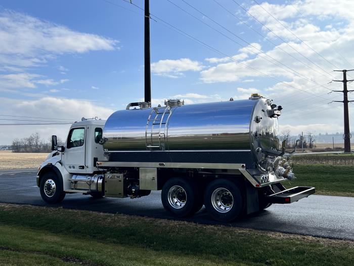 2026 Peterbilt 548-2