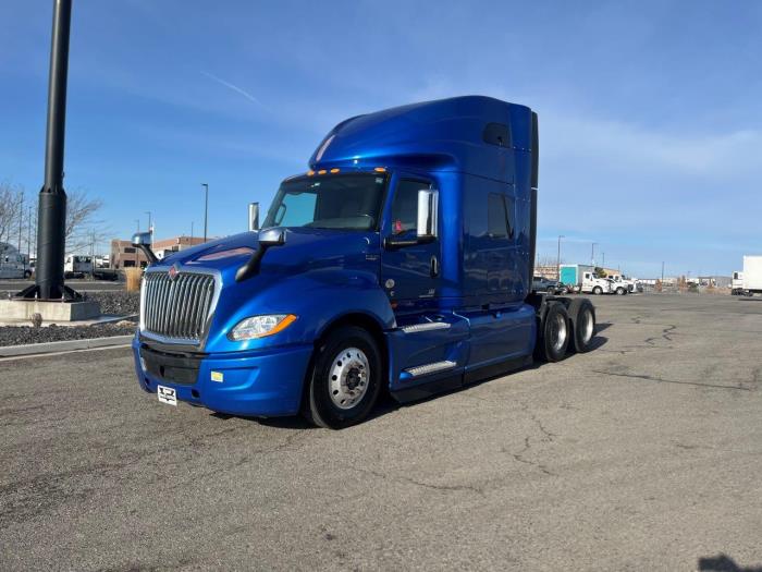 2022 International LT625-1