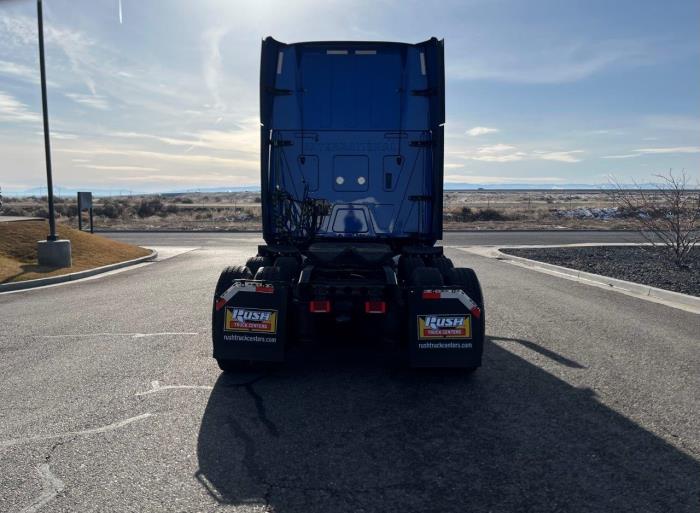 2022 International LT625-4