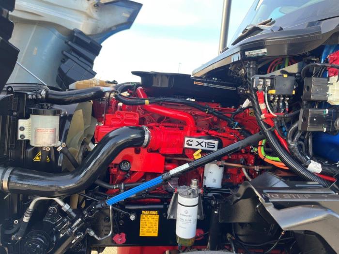 2022 International LT625-19