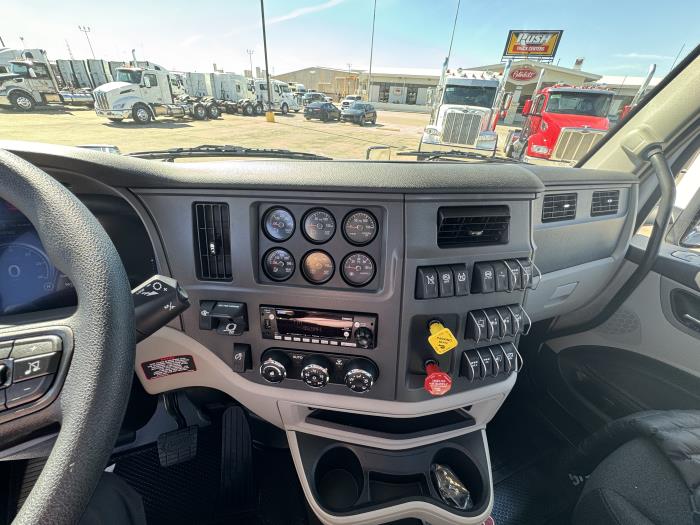 2026 Peterbilt 579-13