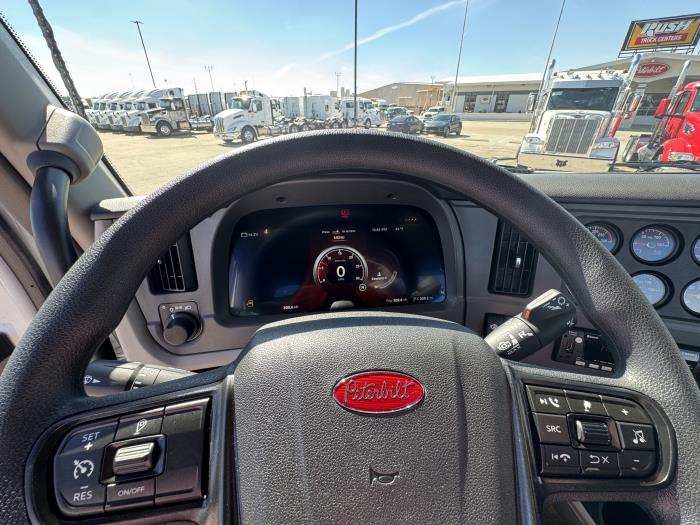 2026 Peterbilt 579-14