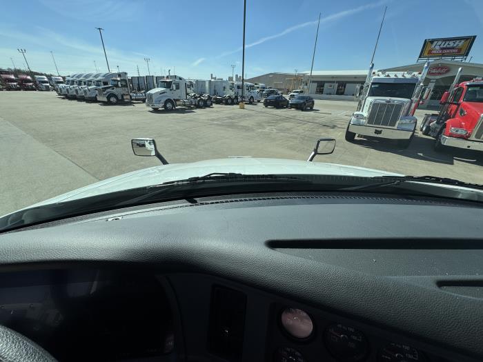 2026 Peterbilt 579-15