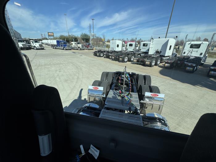 2026 Peterbilt 579-16